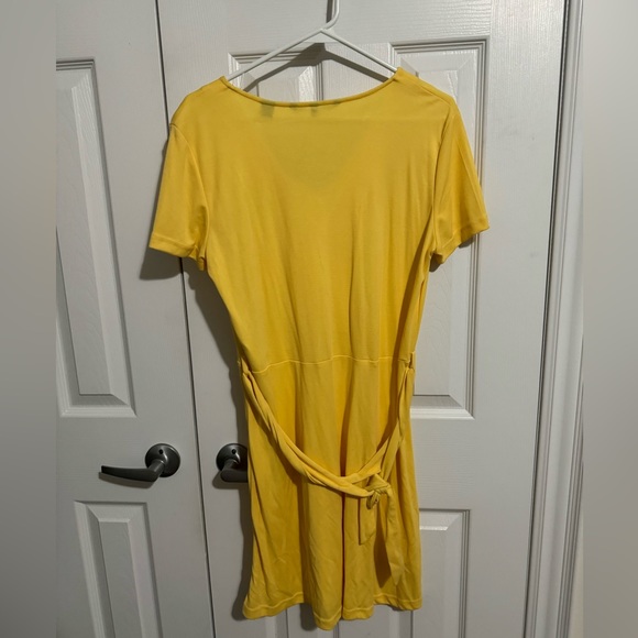 New with tags, never worn - Picture 3 of 4